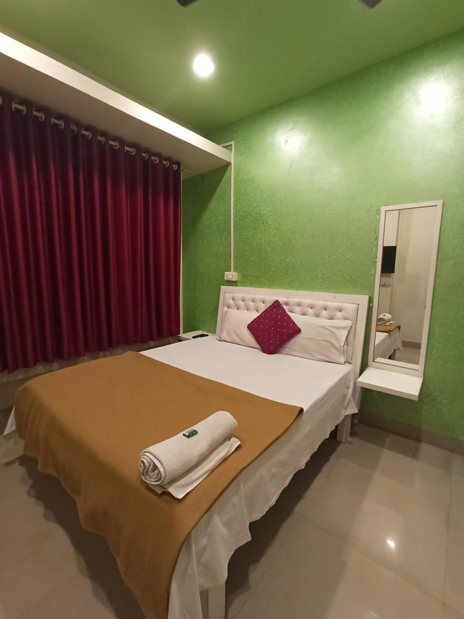 Malwade Motel ปูเน่ ภายนอก รูปภาพ